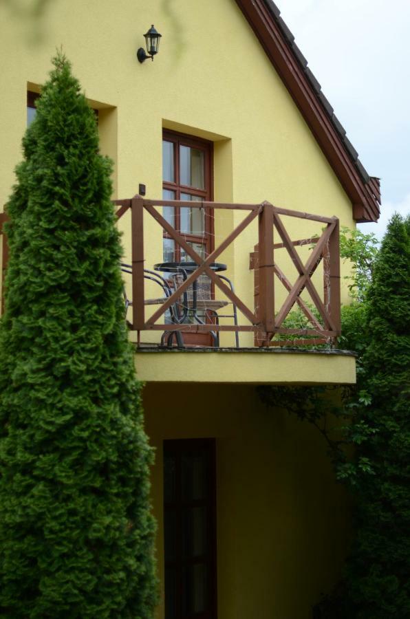 Hella Vendeghaz Hotel Eger Buitenkant foto